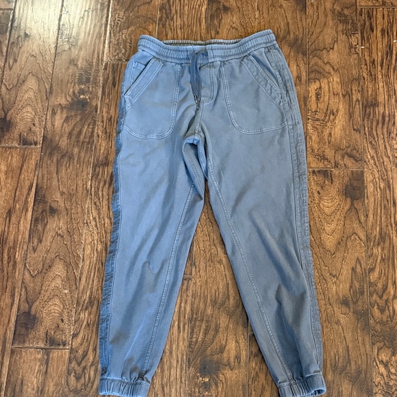 Athleta women’s green Joggers, size 2 - Picture 4 of 10